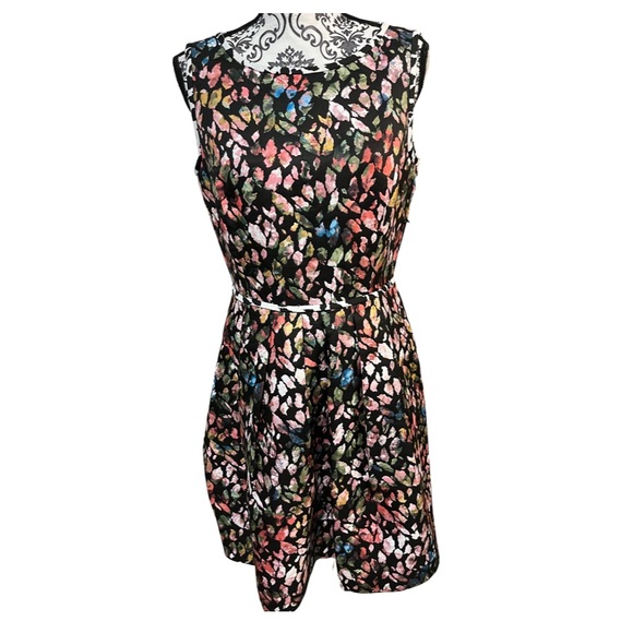 Tahari ASL Dresses & Skirts - BNWT Tahari ASL Scattered Print Fit &Flare Dress
